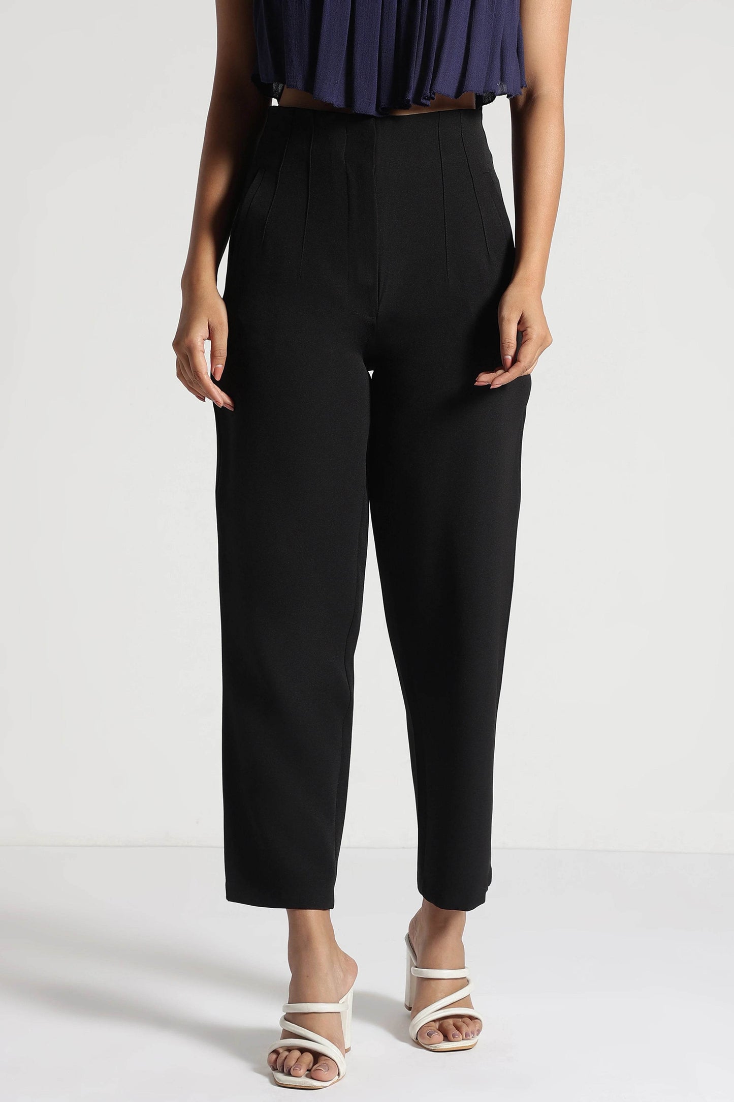Black High-Rise Cropped Pants - Fabravaa