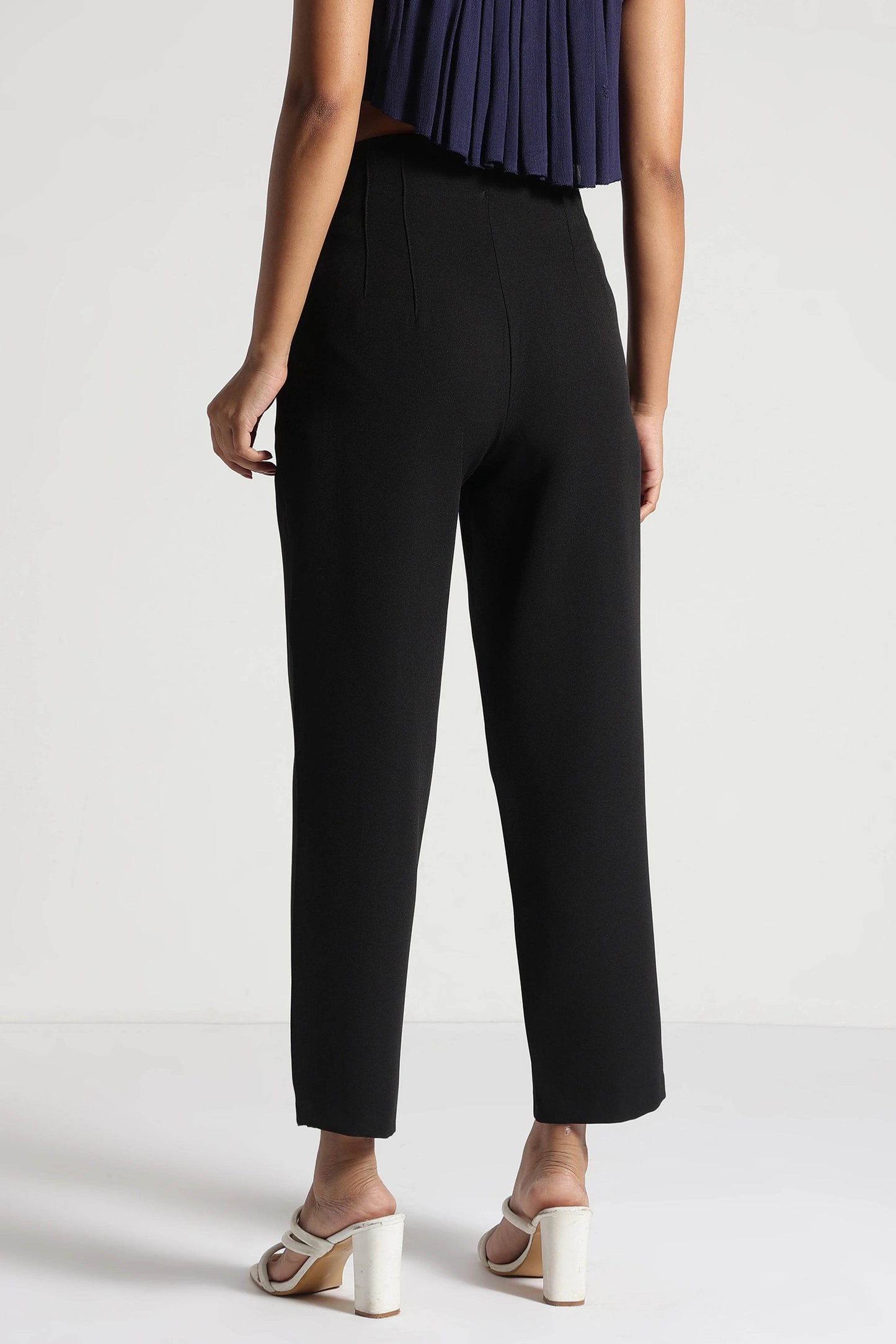 Black High-Rise Cropped Pants - Fabravaa